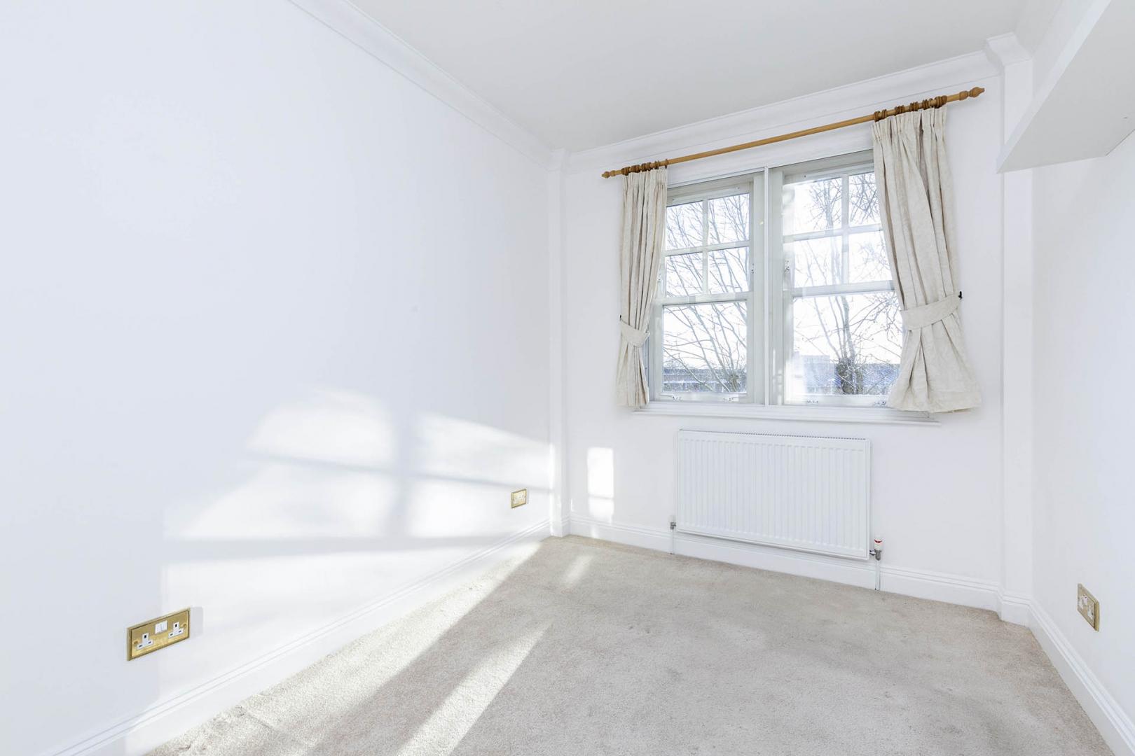 Modern Apartment Glenloch Road , Belsize Park